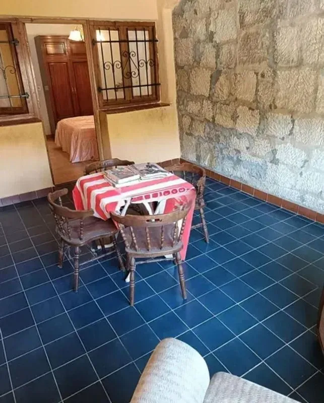 Söögituba - Chalet with Heating in Prádanos de Bureba
