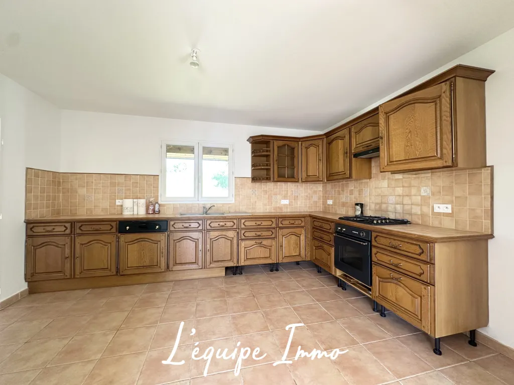 Cuisine - Maison T4 avec Jardin et Vue Pyrénées près de Cadours