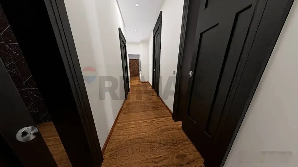 Esik - Spacious Apartment with Terrace in Bari