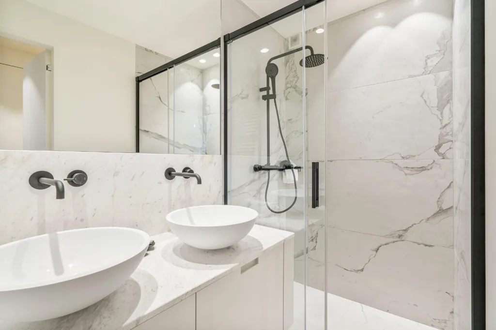 Vannitoad - Turnkey Corner Flat in Knokke Centre