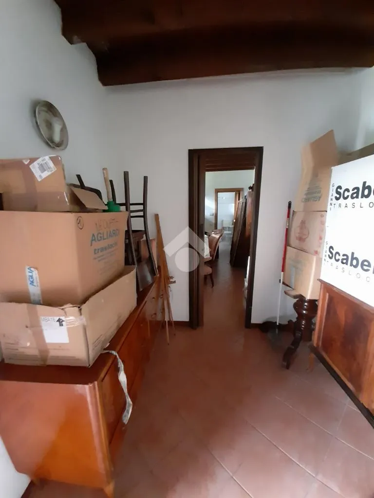 Buanderie - First Floor Flat with Portico in Brescia