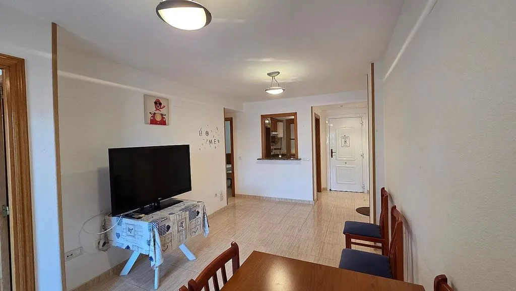 Sala da pranzo - Apartment with Pool and Terrace in Amplaries