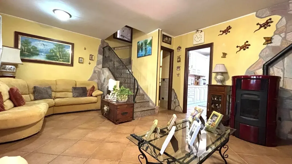 Soggiorno - Bifamiliar Villa with Garden in Ardea