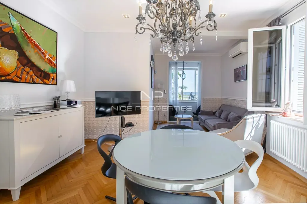 Söögituba - Apartment with Sea View on Promenade des Anglais