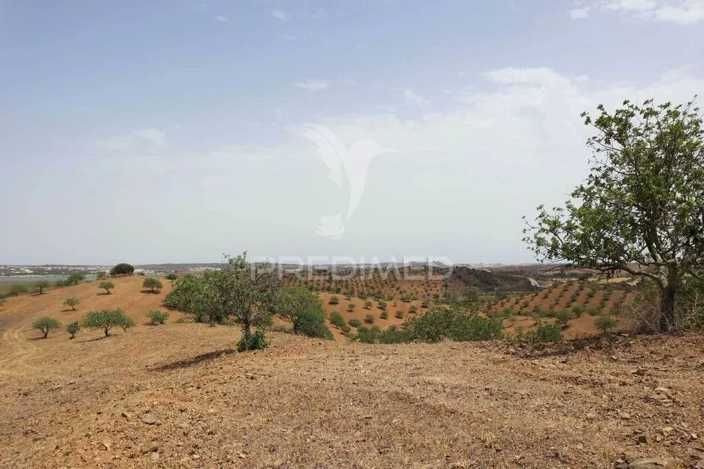 Aed - Development Land with River View in Castro Marim