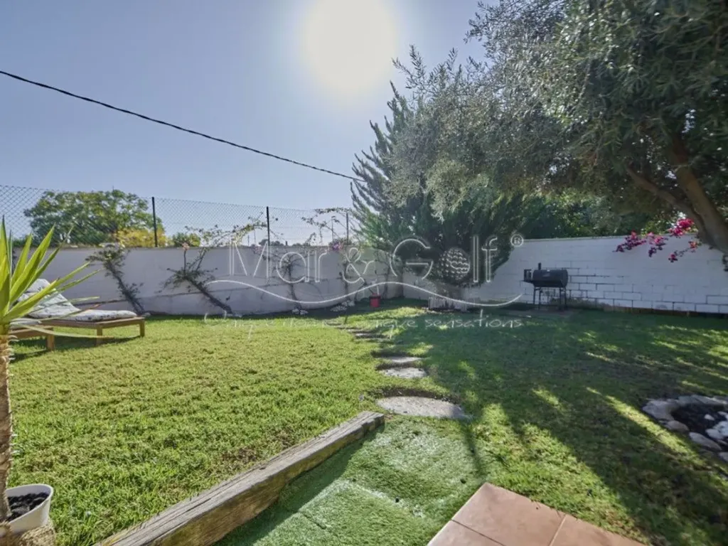 Aed - Chalet with Pool in La Font