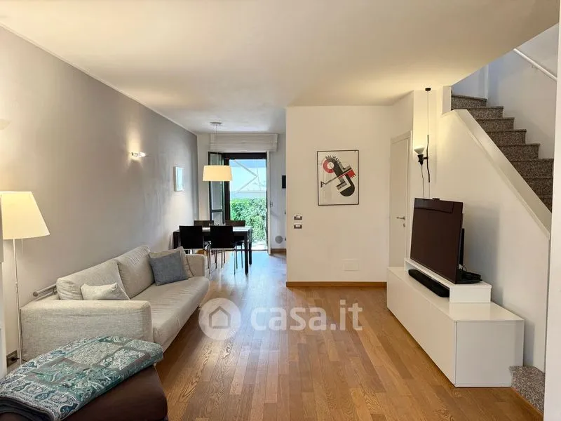 Séjour - Terraced Villa with Double Garden in Saronno