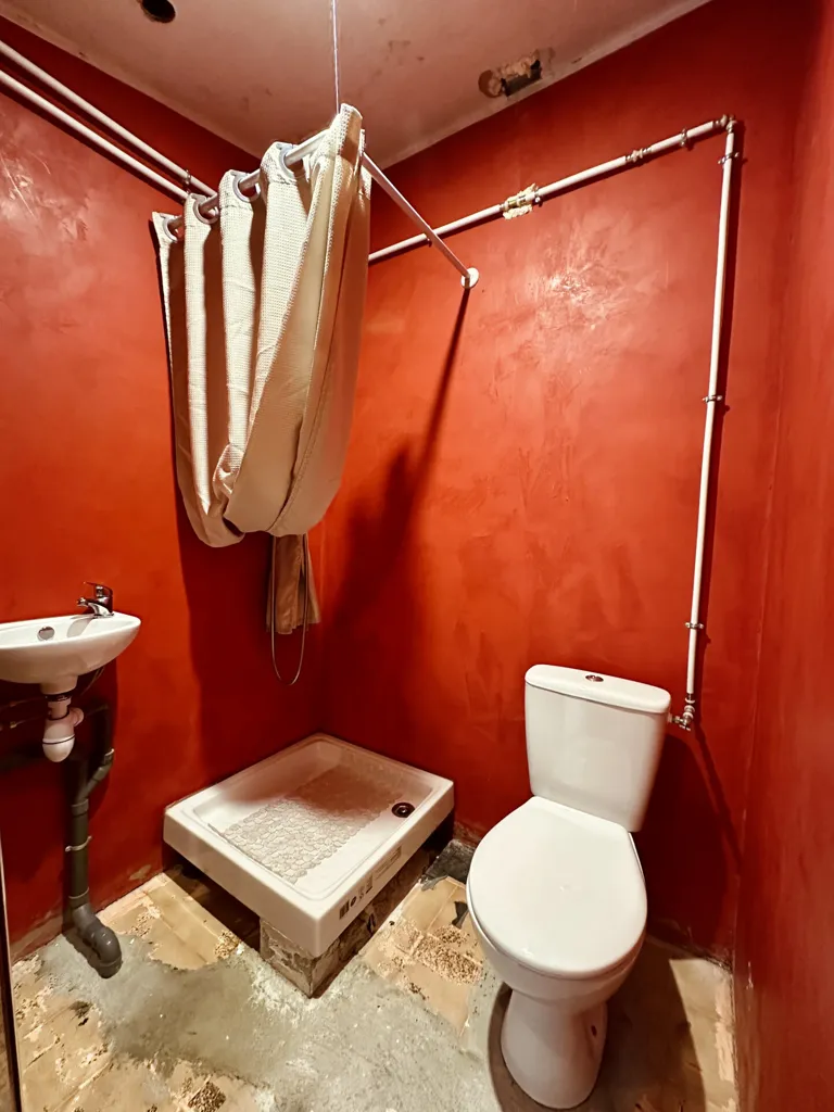 Bagni - Renovated House with Terrace in La Trinité