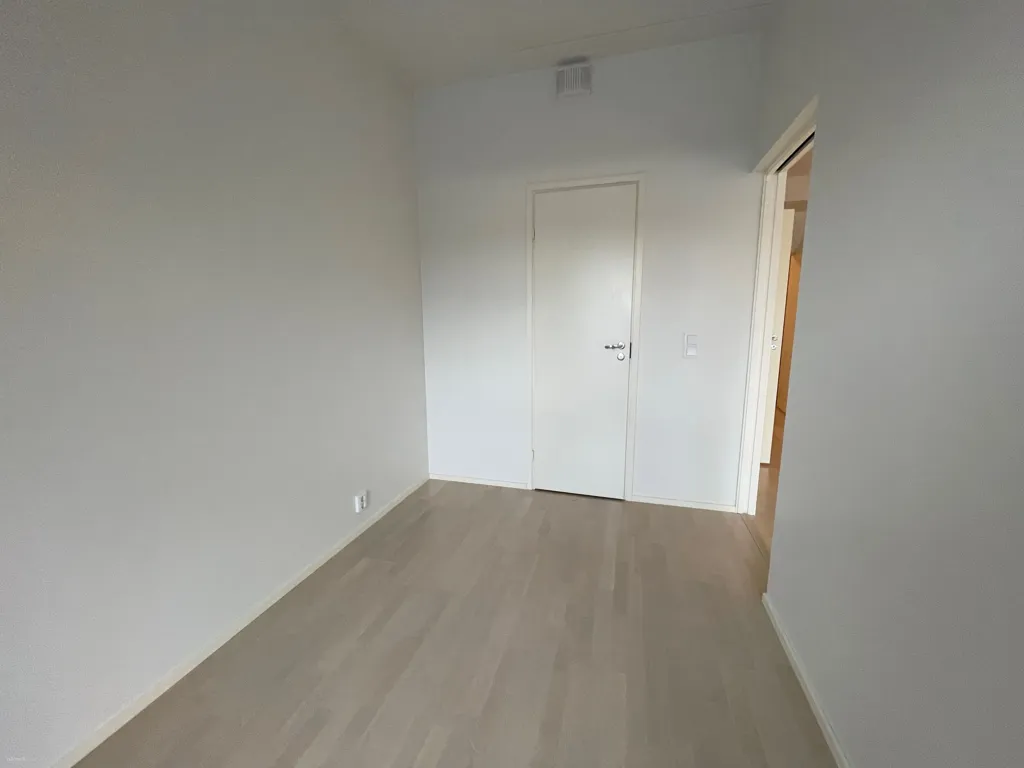 Pièces - Bright Apartment with Balcony in Kivistö, Vantaa