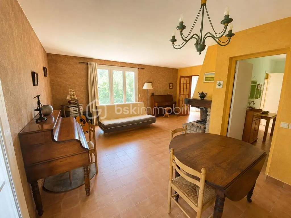 Dining Room - House with Garden in Preserved Provence Valley