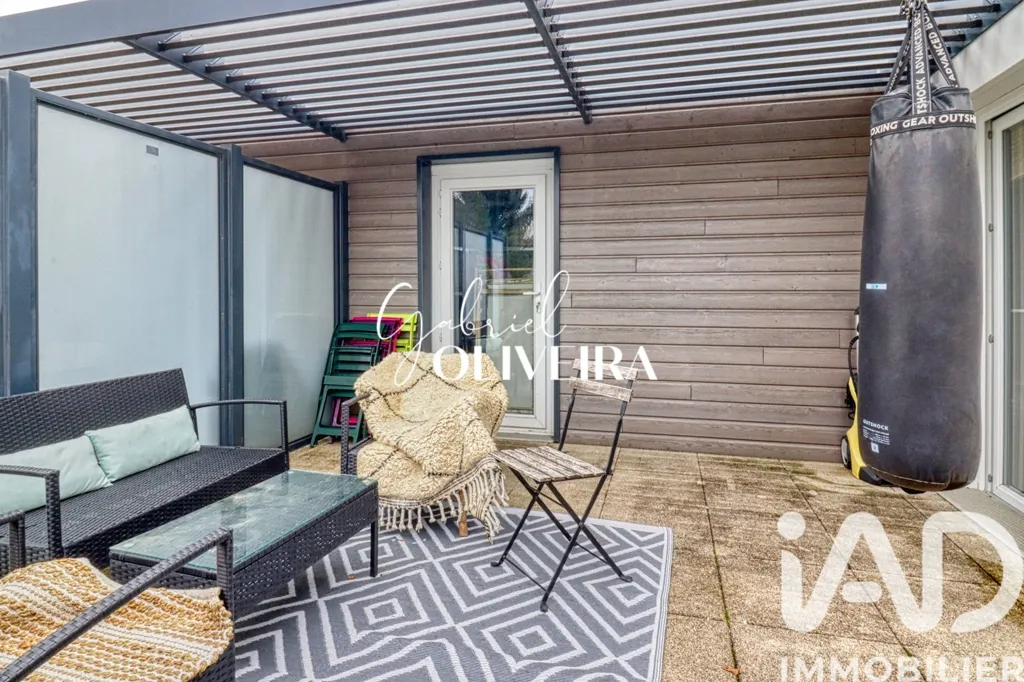 Terrace - Duplex with Balcony in Montmagny