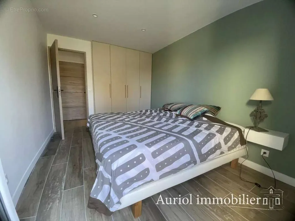 Chambres - Appartement T3 Rez-de-jardin avec Jardin à Marseille 9e