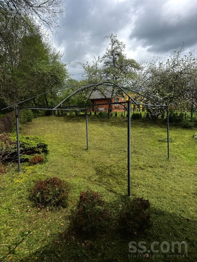 Jardin - Cottage with Garden in Valmiera District