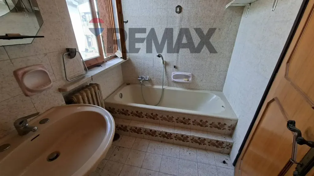 Bagni - Appartamento al piano terra con balcone nel centro storico di Ranzanico