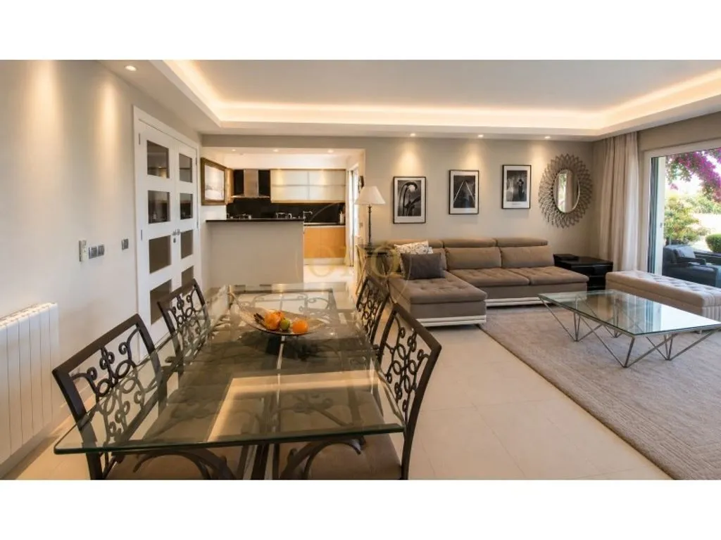 Elutuba - Luxury Villa with Golf Views in Lagoa