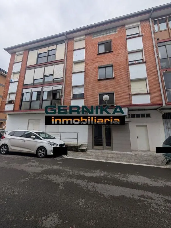 Välivaade - 3-Bedroom Apartment with Balcony in Gernika-Lumo