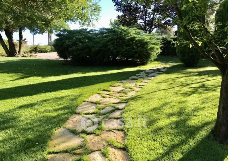 Aed - Semi-Independent Villa with Garden in Ancona