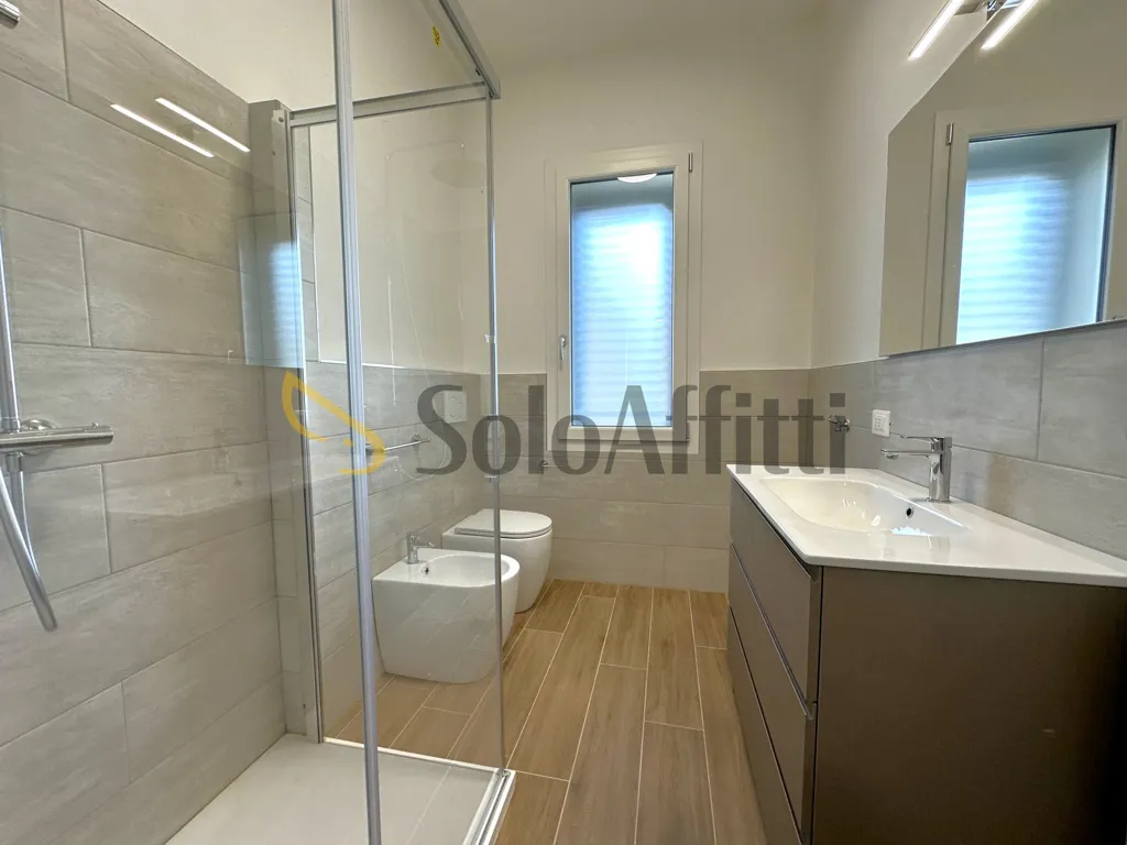 Bathrooms - Ristrutturato Appartamento with Balcony in Forli'