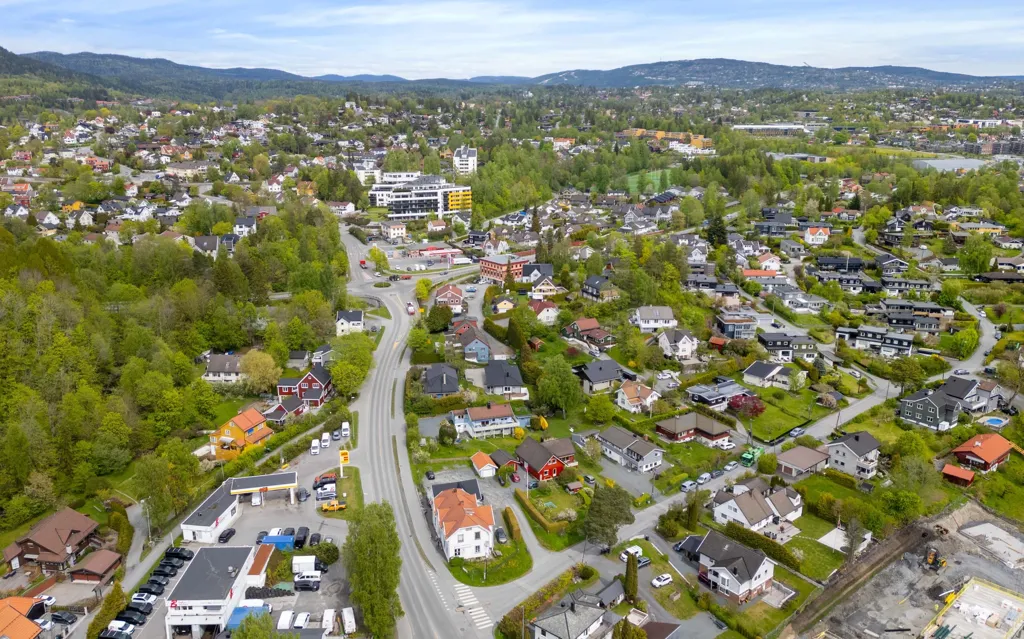Õhuvaade - Mixed-Use Property with Business Units in Haslum