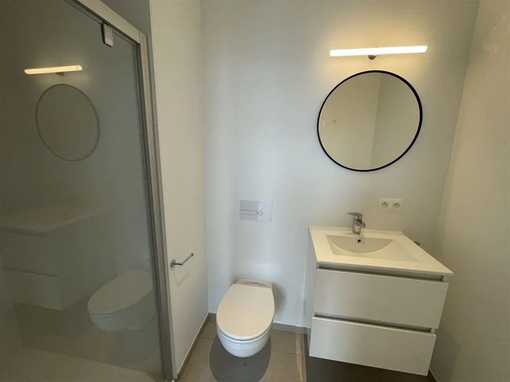 Salles de bain - Appartement Central avec Terrasse à Anvers