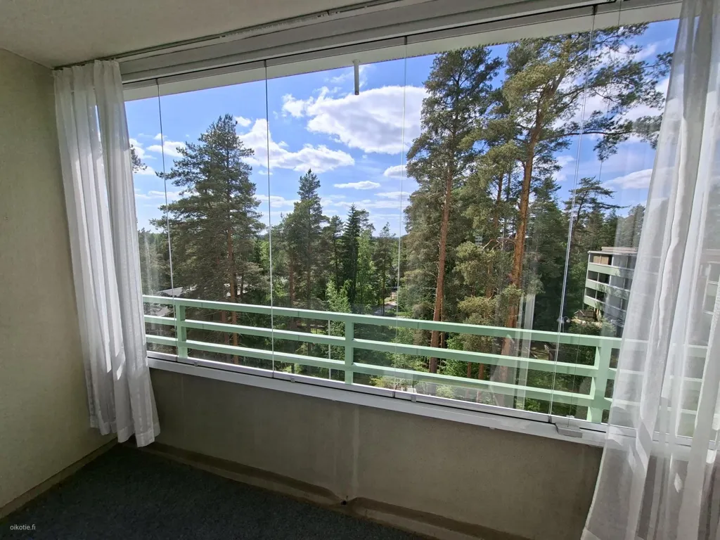 Balcony - Spacious Flat with Balcony in Kouvola
