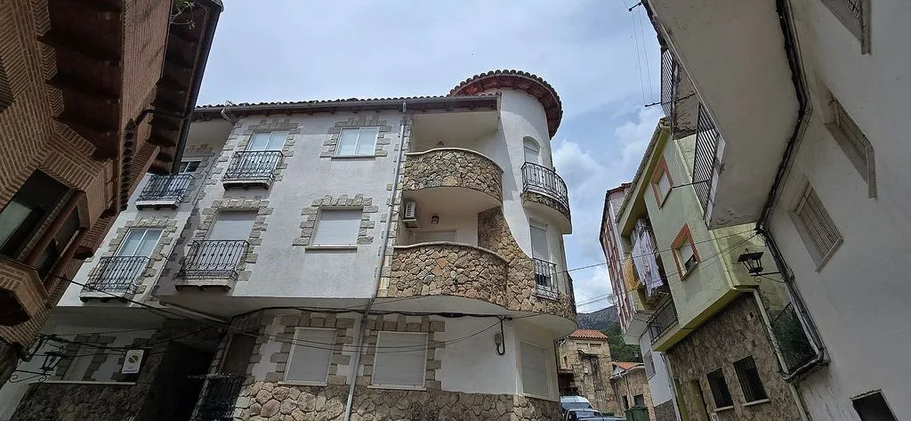 Exterior - Apartment with Pool and Terrace in Mijares