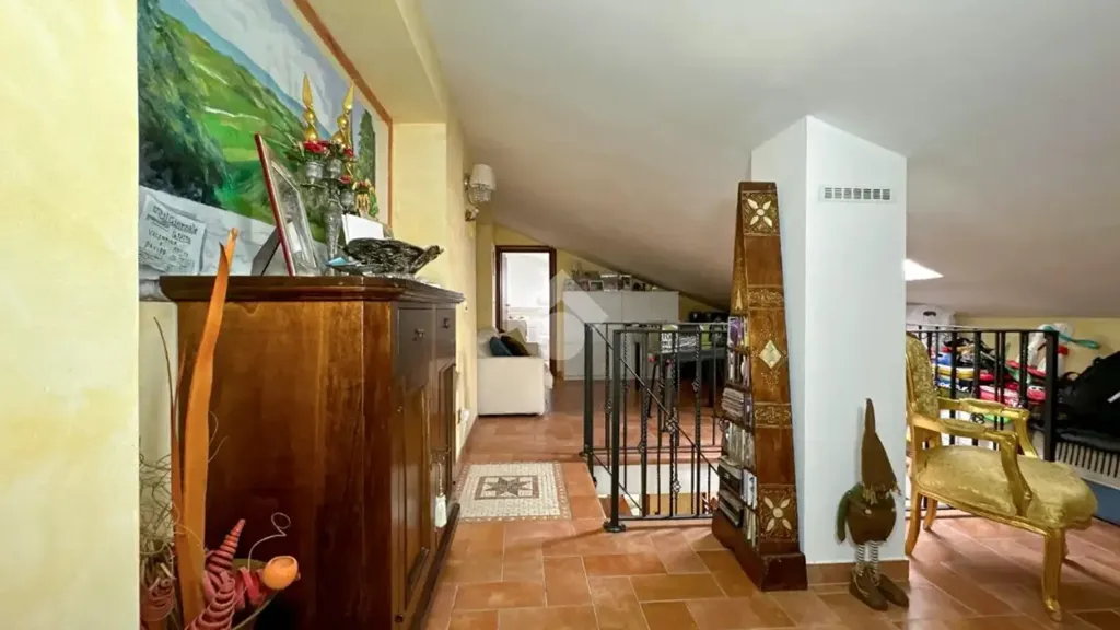 Entrée - 4-Room Apartment with Balcony in Monte Compatri
