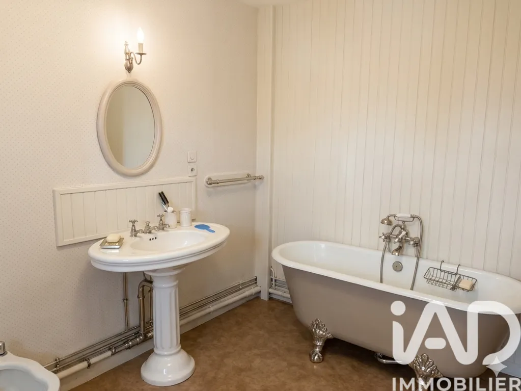Salles de bain - Maison de Maître avec Appartement en Centre-ville à Clermont-Ferrand