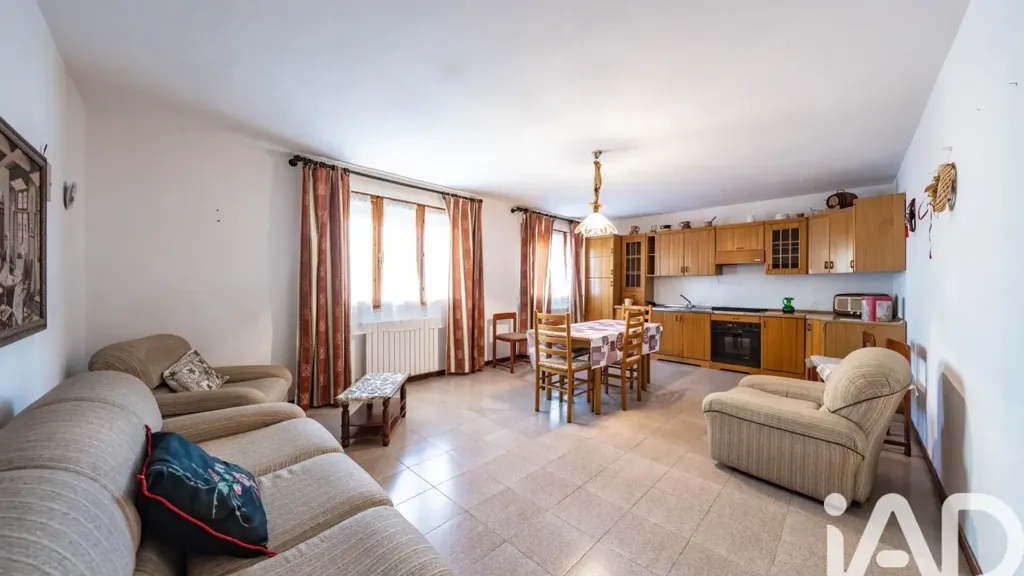 Séjour - Villa with Courtyard in Massa Fiscaglia