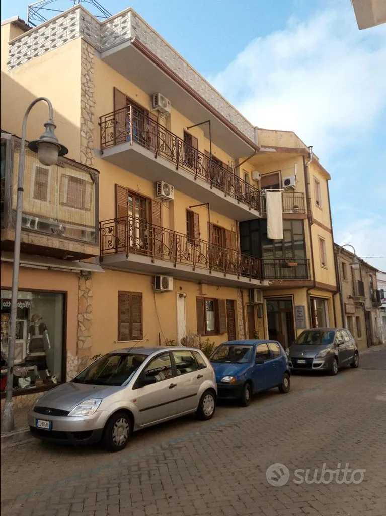 Välivaade - Rented Apartment with Balcony in Le Castella
