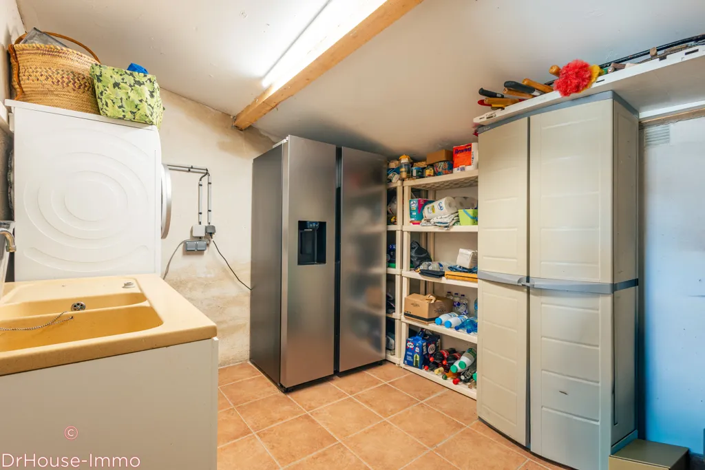 Utility Room - House with Pool in Cogolin