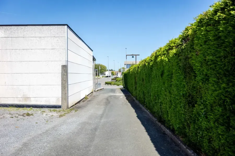 Extérieur - Ensemble Professionnel avec Bureaux et Entrepôt à Wavre