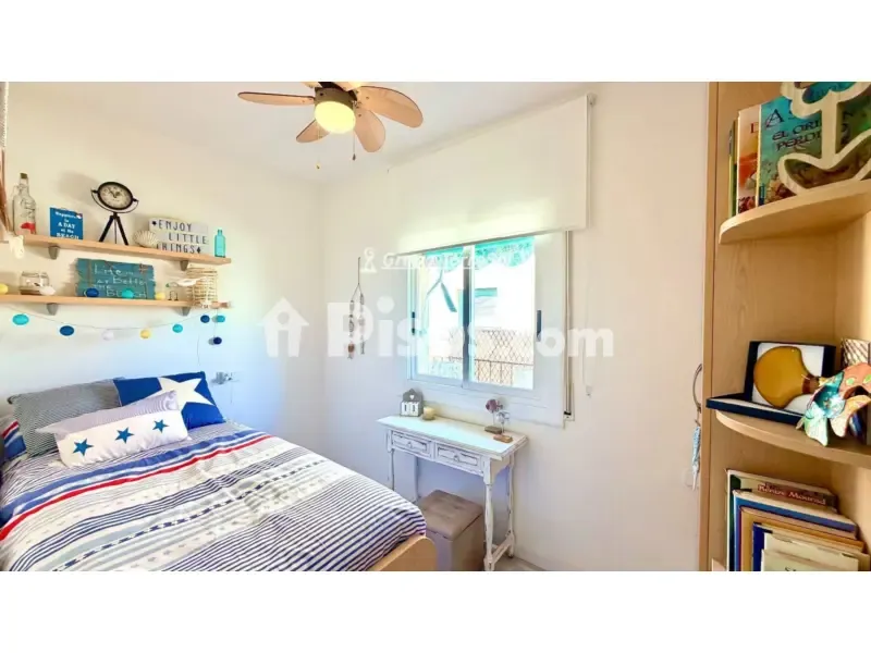 Magamistoad - Charming Attic with Two Terraces in Carrer de l'Ebre