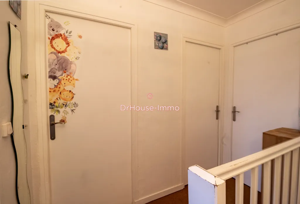 Esik - Triplex House with Garden View in Maurepas
