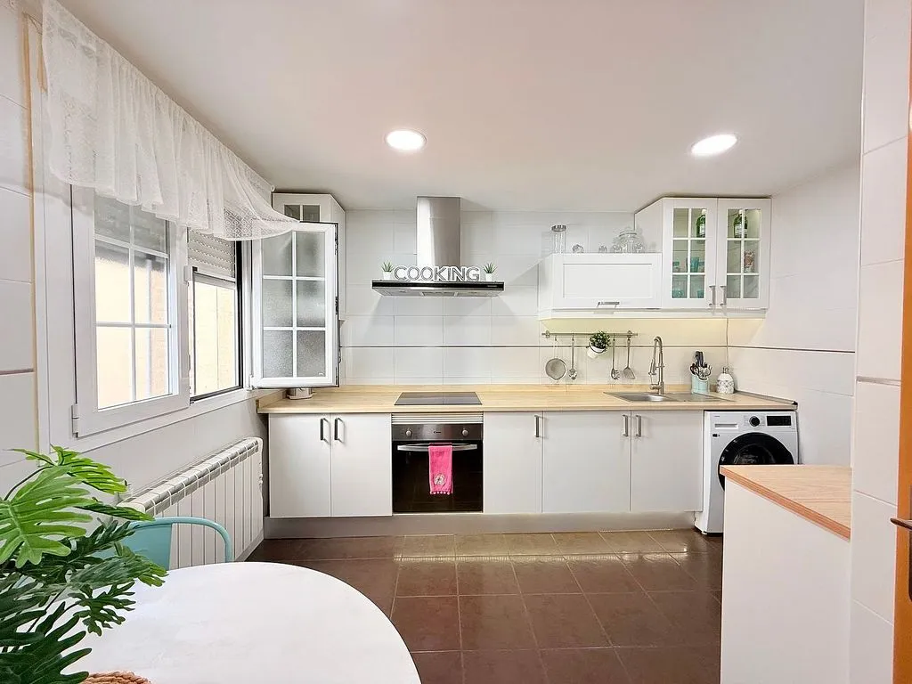 Cuisine - Duplex with Garage in Esquivias