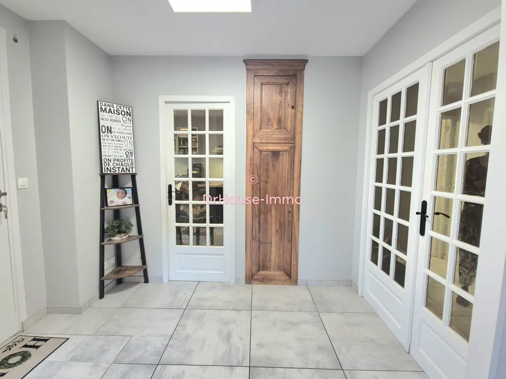 Hallway - Spacious House with Garden in Saint-Rémy