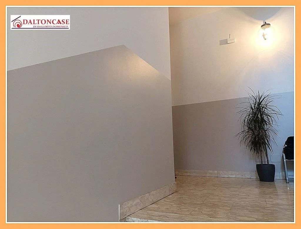 Esik - Spacious Apartment with Balcony in Fossano
