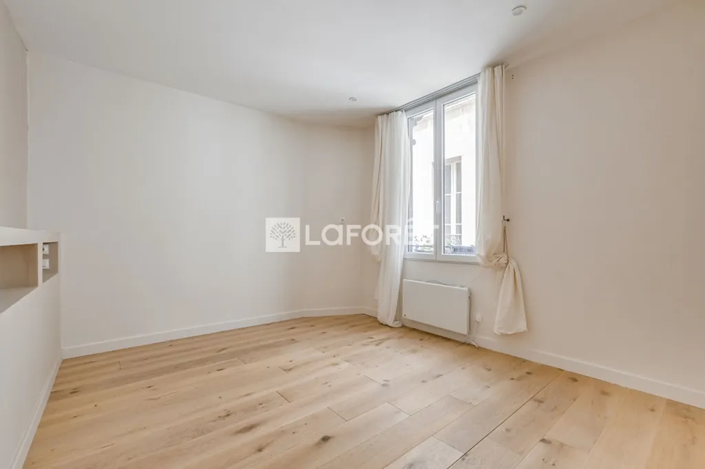 Toad - Renovated 2-Bedroom Flat in Paris 14th