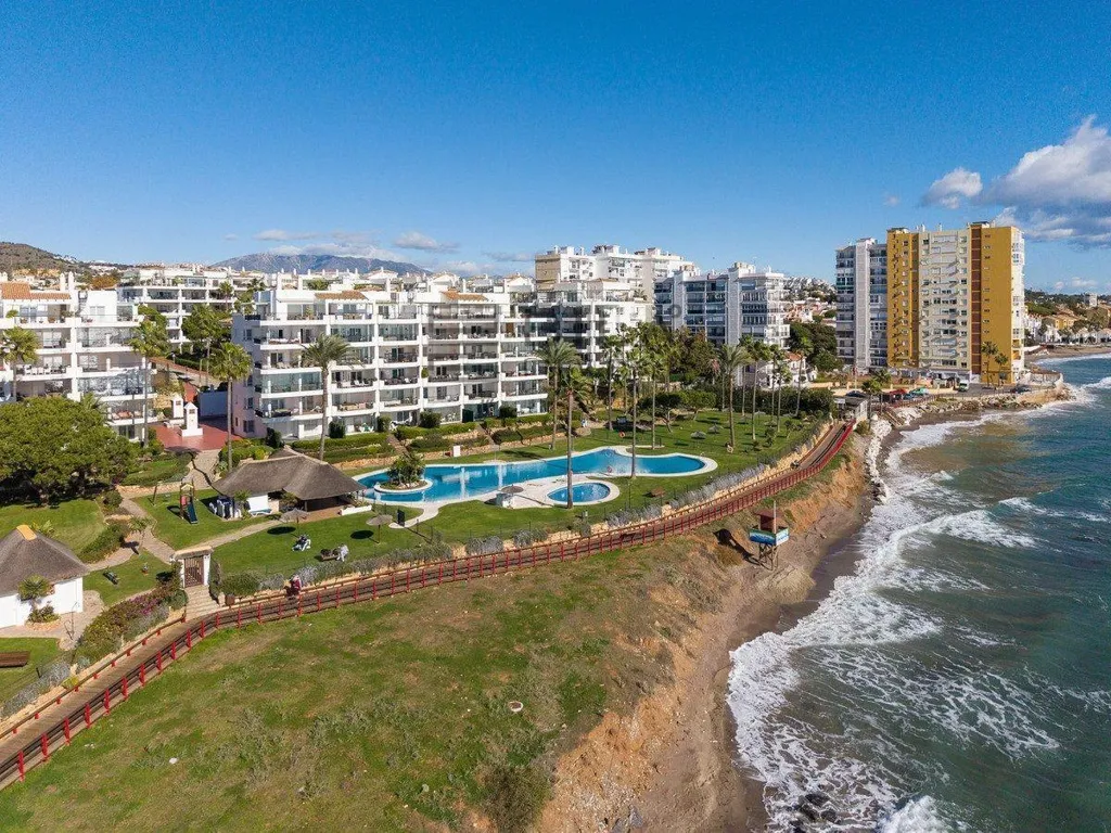 Õhuvaade - Furnished Flat with Pool in Calahonda, Mijas