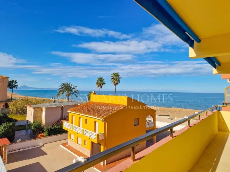 Balcone - Beachfront Apartment with Sea View in Dénia