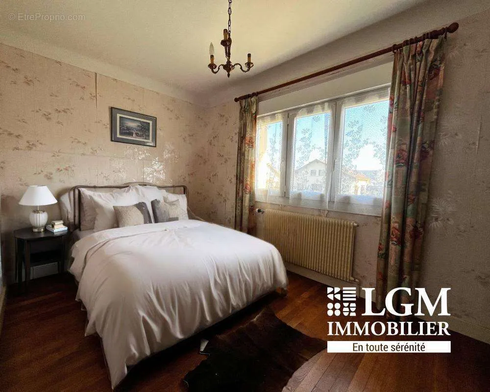 Chambres - Maison avec Sous-sol à Rambervillers