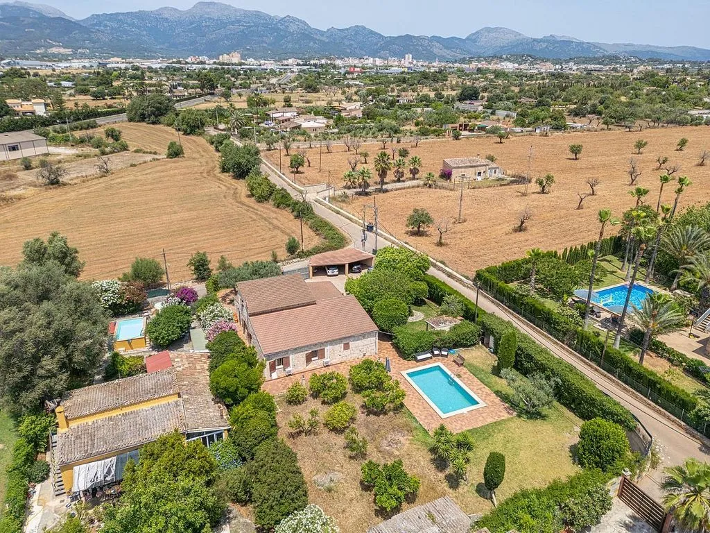 Vista aerea - Rustic Chalet with Pool in Inca Centre