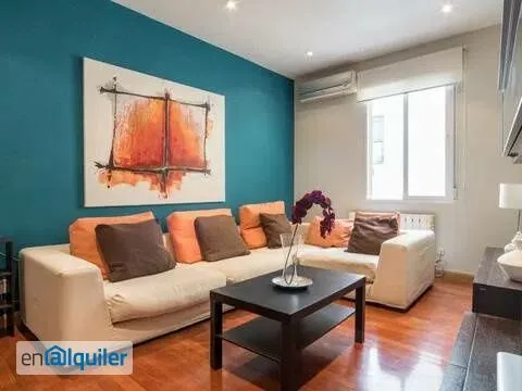 Living Room - Bright Apartment with Balcony in Chueca, Madrid