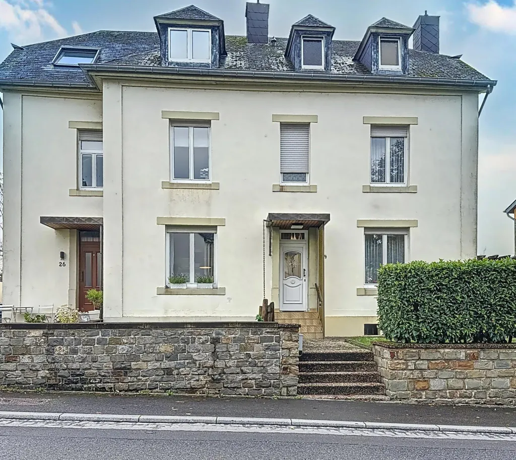 Extérieur - Maison Jumelée avec Jardin à Wecker