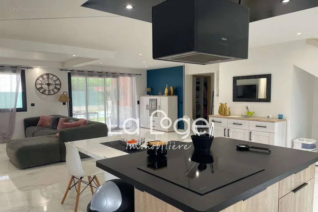 Cucina - New House with Pool in La Saulce
