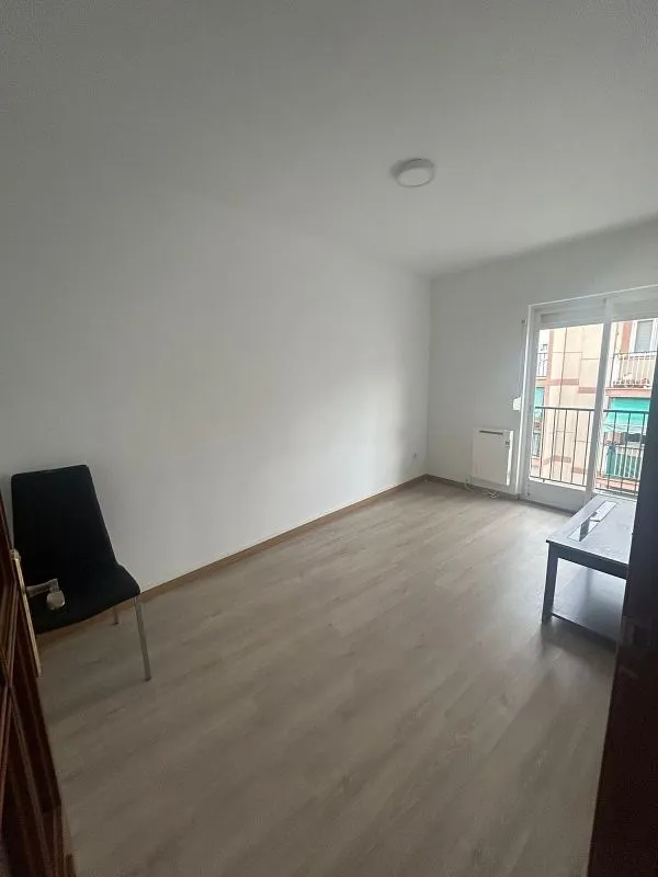 Elutuba - 1-Bedroom Flat with Balcony in Carabanchel