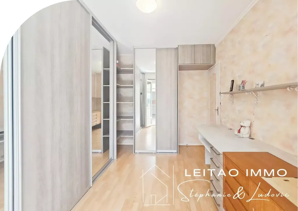 Esik - Ground Floor House with Garden in Graulhet