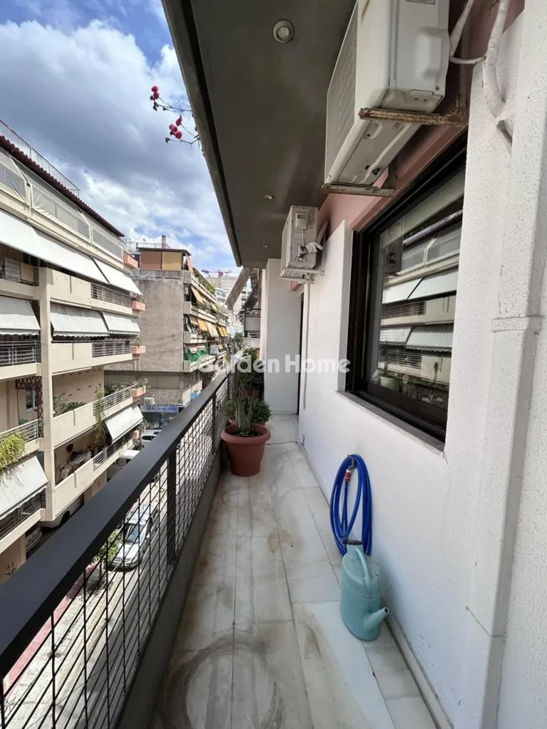 Rõdu - Apartment with Balcony and View in Upper Ilisia