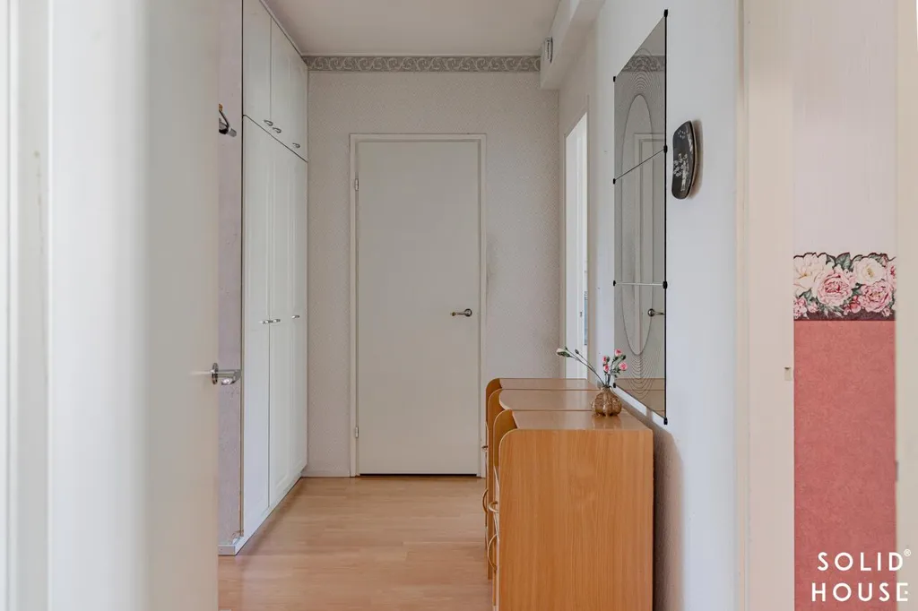 Hallway - Spacious Apartment with Balcony in Laitila