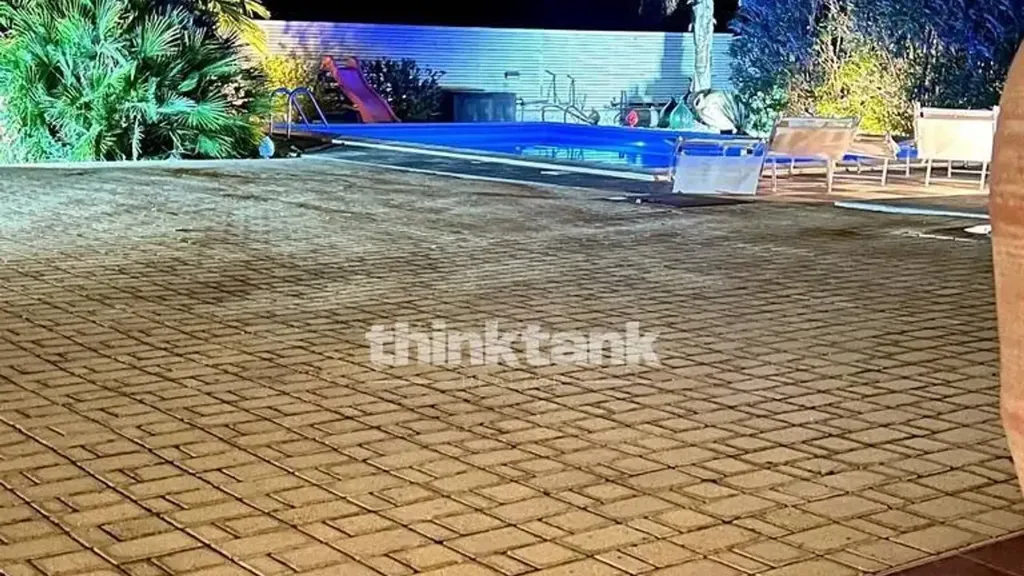 pool_area